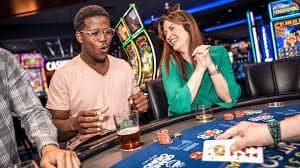 Permainan poker online di platform roblo dengan antarmuka yang jelas